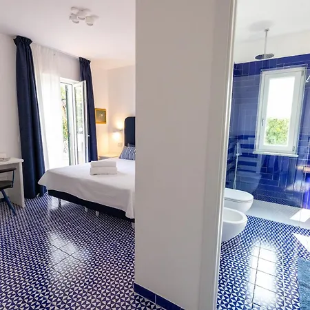 Boutique Ideal Hotel